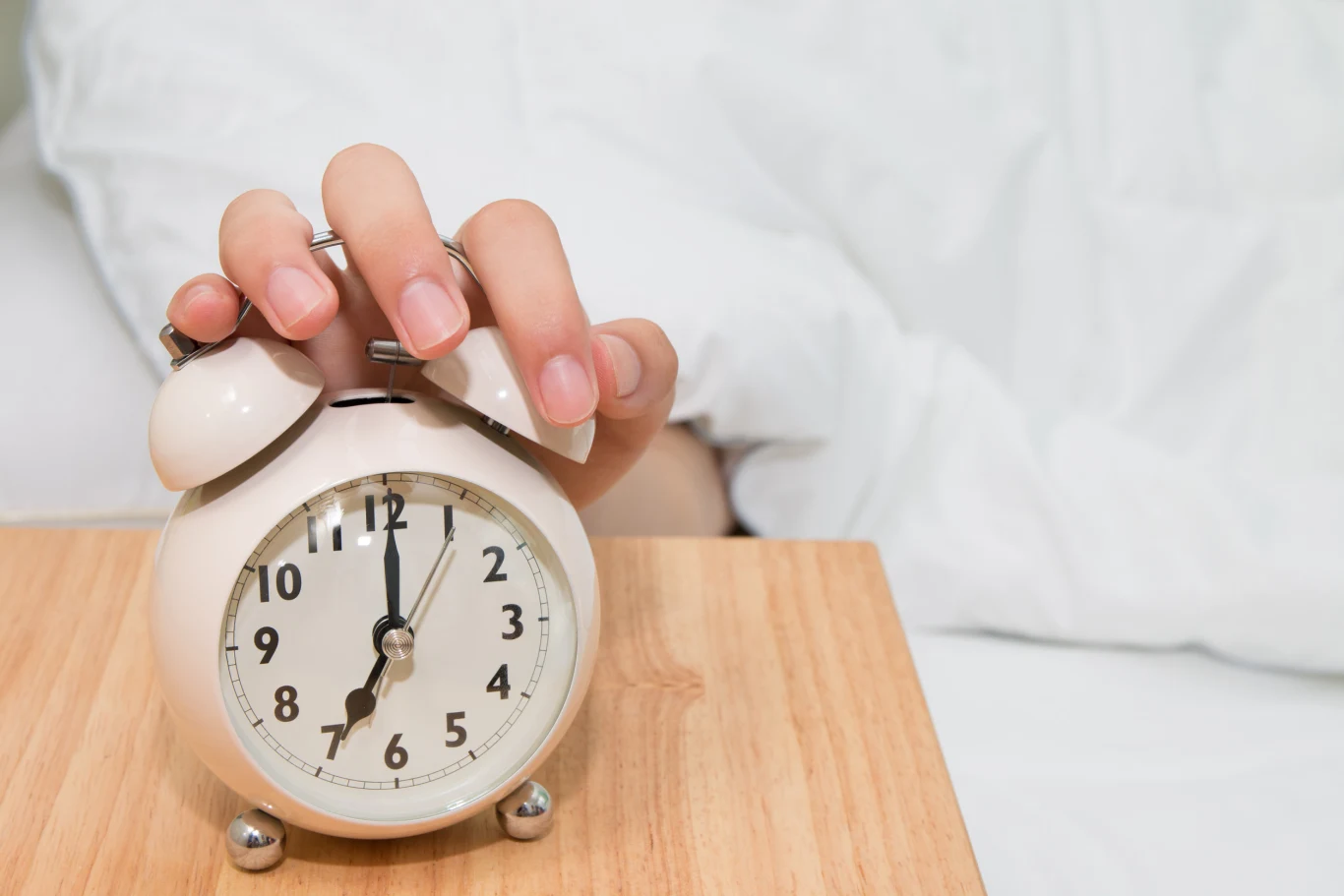Dlaczego wielokrotne nastawianie i wyłączanie budzika jest szkodliwe? Dlaczego wielokrotne nastawianie i wyłączanie budzika jest szkodliwe?
