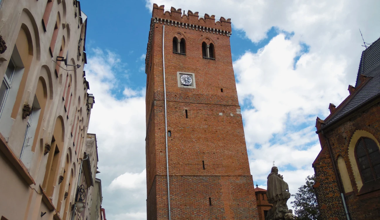 Krzywa Wieża w Ząbkowicach Śląskich