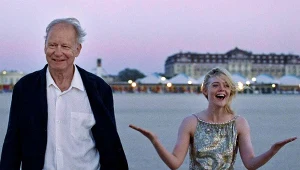 Stellan Skarsgård i Elle Fanning w scenie z filmu "Wartość sentymentalna"