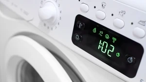 Dlaczego wyświetlacz pralki nas „oszukuje”? Zdziwisz się 
