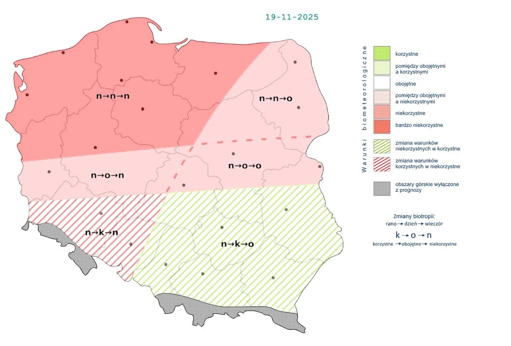 Rano pogoda będzie niekorzystna w całej Polsce. Sytuacja z czasem poprawi się na południowym wschodzie Mapa Polski podzielona na kilka stref zróżnicowanych kolorystycznie, przedstawiająca prognozę biometeorologiczną na 19 listopada 2025 roku z różnymi oznaczeniami dotyczącymi korzystności warunków biometeorologicznych.