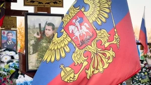 Tak "czarne wdowy" zarabiają na wojnie w Ukrainie. Rosjanie są oburzeni