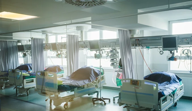 Szpitale powiatowe toną w długach.