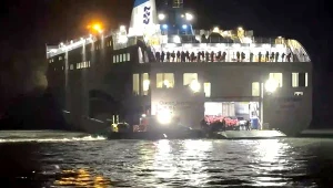 Huk zaskoczył pasażerów w nocy. Panika i zamieszanie na promie