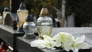 Rozsypanie prochów poza cmentarzem będzie legalne? Jest już petycja