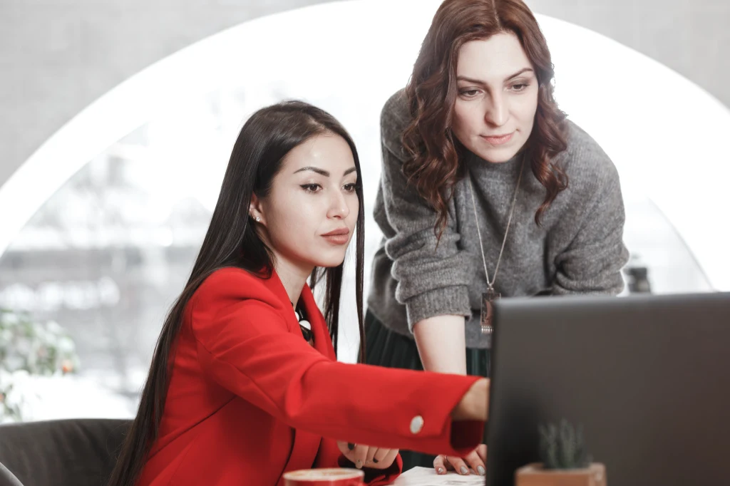 Z tymi znakami trzeba uważać. W biurze wychodzi ich prawdziwa natura