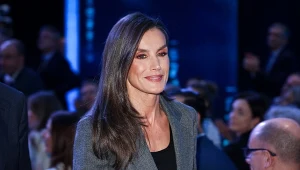 Patrzyli na jej talię. Ten jeden szczegół zmienił wszystko