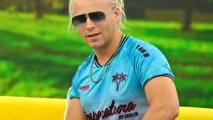 Skolim uwielbia chwalić się majątkiem. Tak dziś żyje