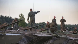 Polscy żołnierze podczas ćwiczeń w Orzyszu, zdj. ilustracyjne 