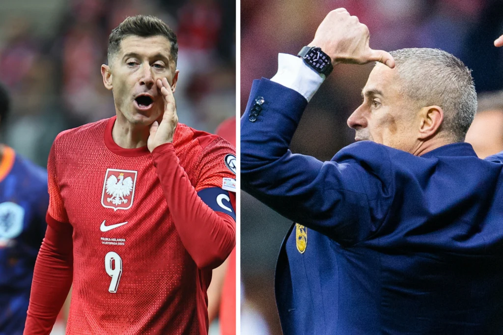 Robert Lewandowski i Silvinho Po lewej stronie mężczyzna w czerwonej koszulce z numerem 9 i godłem Polski wykonuje gest dłonią przy ustach, sugerujący okrzyk lub wydawanie poleceń. Po prawej stronie mężczyzna w garniturze wykonuje gest wskazujący palcem na głowę z poważnym wyrazem ...