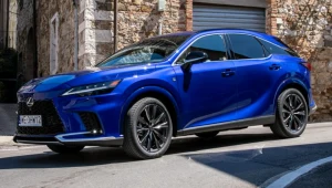 Toyota i Lexus tną ceny na koniec roku. Jeden model o 92 tys. zł taniej