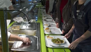 Wielka zmiana w szkołach od 2026 r. Jeden obiad w tygodniu będzie inny