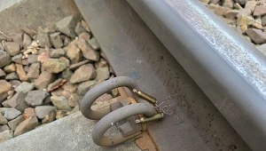 "Prowokacja i sprawdzanie służb". Naboje znalezione na torach