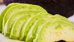 Owoc długowieczności. Można spożywać go jako zamiennik masła