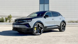 Opel Mokka GSE to elektryczny crossover w sportowym wydaniu