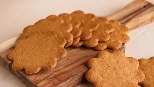 Ciasteczka korzenne są kruche i pięknie pachną