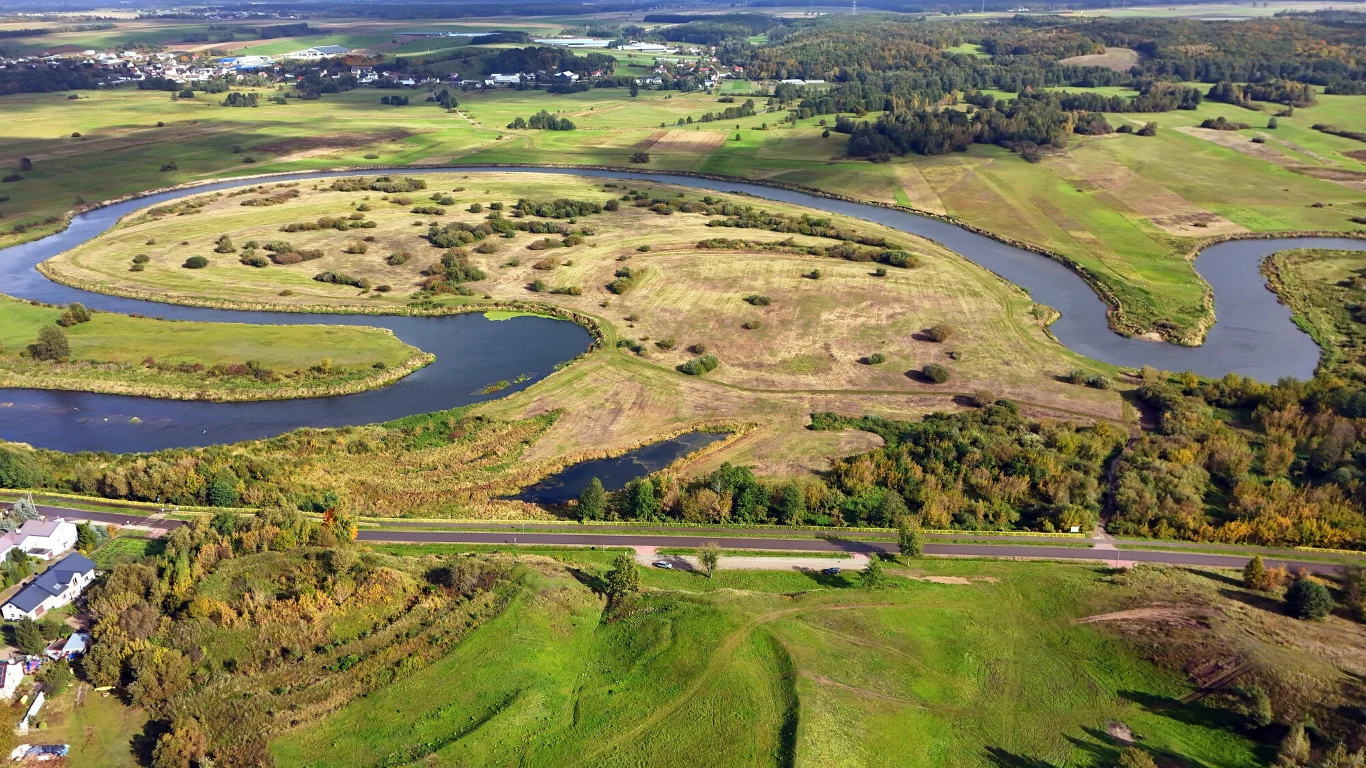 Dolina Narwi zachwyca w każdym sezonie. Dlaczego warto ją odwiedzić? Dolina Narwi zachwyca w każdym sezonie. Dlaczego warto ją odwiedzić?