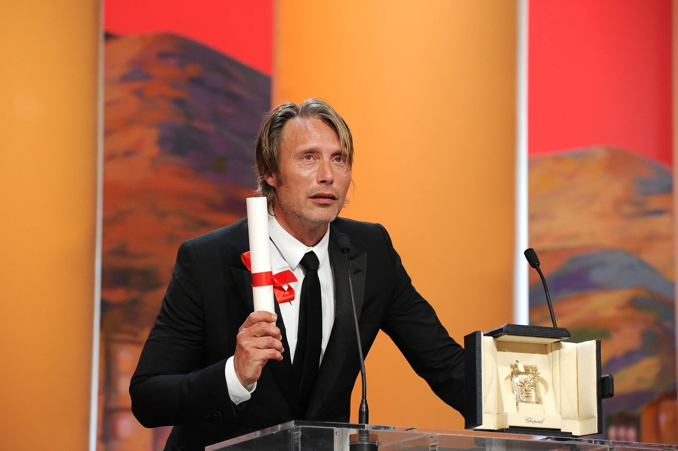 Mads Mikkelsen z nagrodą festiwalu w Cannes w 2012 roku