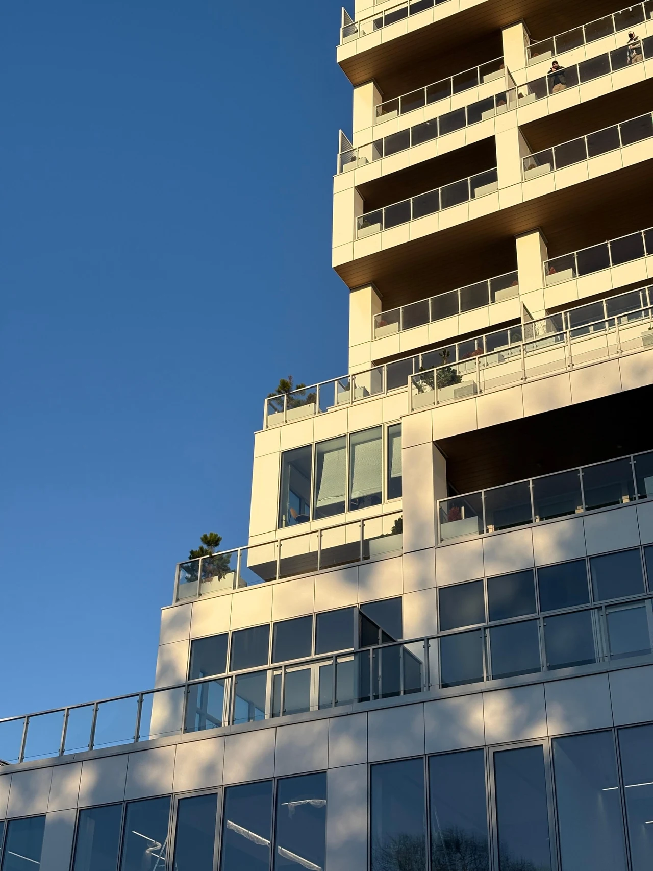 Szczeciński wieżowiec wygląda inaczej niż w wizualizacjach dewelopera