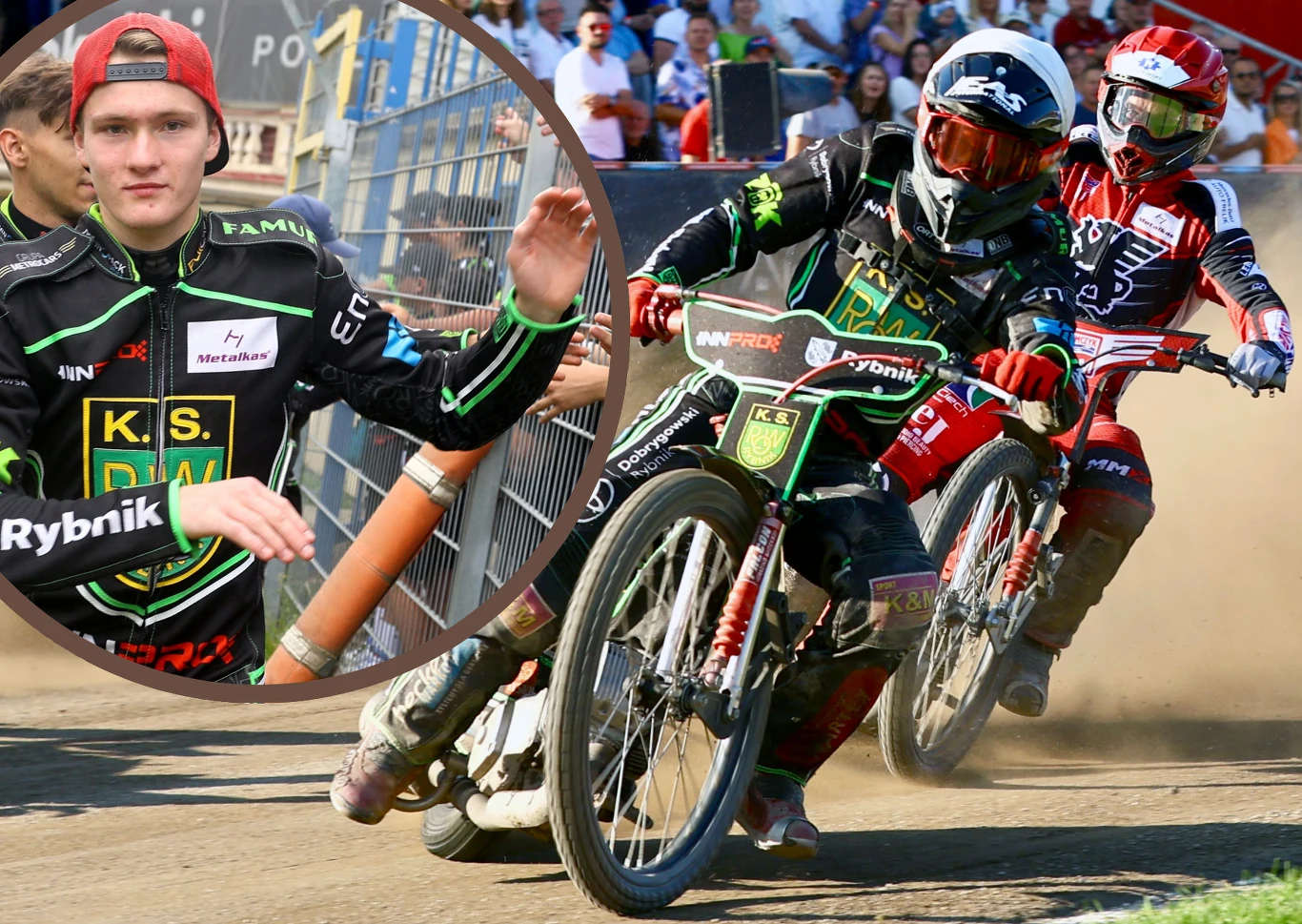 Paweł Trześniewski żegna się z żużlem. Podjął decyzję o zawieszeniu kariery. Zawodnicy żużlowi rywalizujący na torze, dynamiczna scena wyścigu na motocyklach, w tle widoczna publiczność. Nałożona grafika przedstawia młodego sportowca w kombinezonie drużyny K.S. ROW Rybnik.