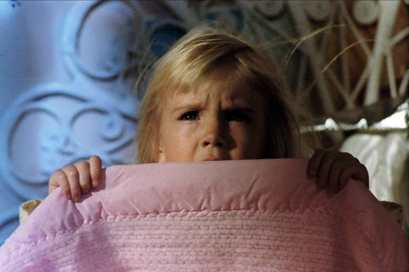 Heather O'Rourke w filmie "Duch" Heather O'Rourke w filmie "Duch"