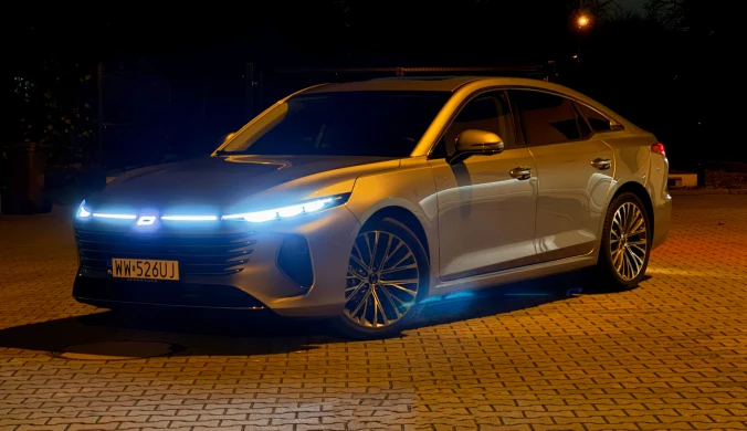 Duży, elegancki liftback – Bestune B70 robi bardzo dobre pierwsze wrażenie