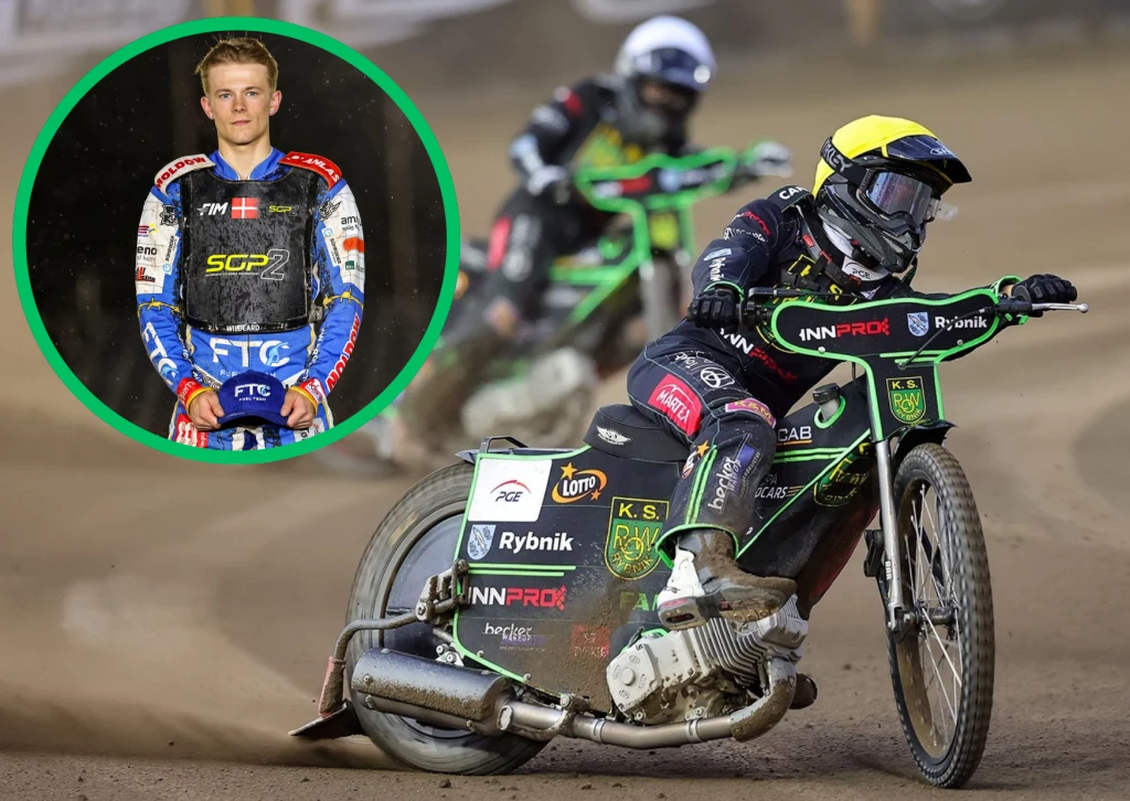 Żużlowiec ścigający się na torze, ubrany w charakterystyczny kombinezon i kask, w tle pozostali zawodnicy jadący na motocyklach. W lewym górnym rogu okrągłe wstawienie prezentujące portret żużlowca w stroju sportowym.