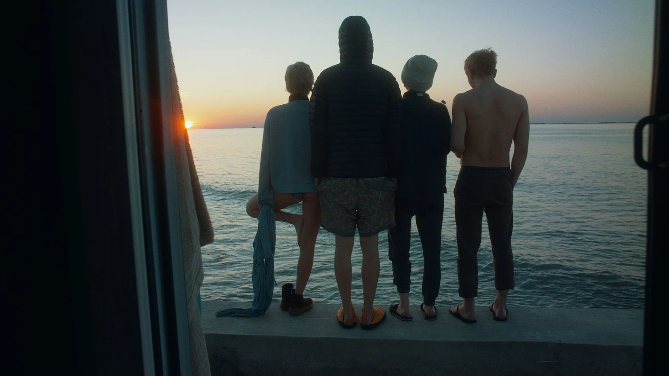 Aleksandra Jachymek, Michał Krzywicki, Dagmara Brodziak i Szymon Milas w filmie "Camper"