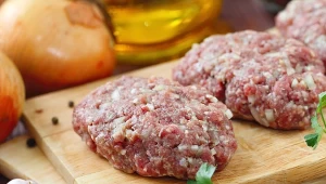 Kotlety mielone to podstawa polskiej kuchni.