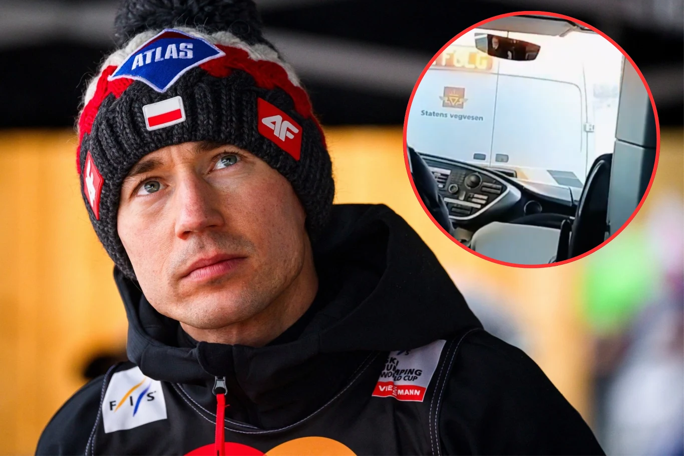 Mężczyzna w sportowej czapce zimowej z nadrukiem polskiej flagi i logo sponsora siedzi w kurtce z emblematami. W prawym górnym rogu kółko z powiększeniem fragmentu wnętrza pojazdu ciężarowego, gdzie widoczne jest logo i napis na drzwiach.