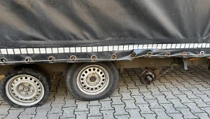 Stan opon przyczepy był fatalny