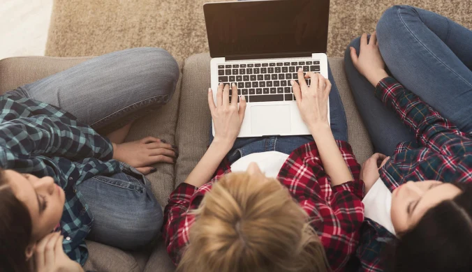 Na agendzie Parlamentu Europejskiego znalazła propozycja zwiększenia ochrony nieletnich korzystających z internetu