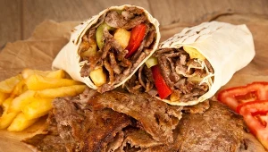 Ten przepis to hit Internetu. W kwadrans zrobisz idealne mięso do kebaba