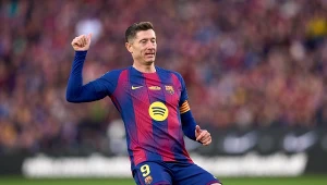 Media: Lewandowski zagra w Anglii. Barcelona pod ścianą. Przełomowy moment