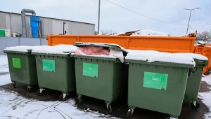 Gdzie wyrzucać stare ubrania i buty? Od 2025 roku obowiązują nowe zasady.