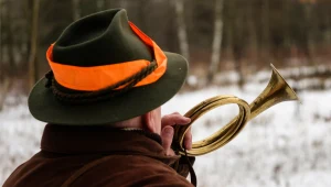 Myśliwi będą mieć zakaz wstępu do szkół i przedszkoli? Jest petycja