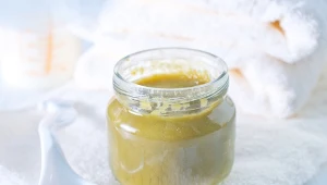 Ten produkt seniorzy powinni mieć w kuchni. Korzyści zdrowotne zaskakują