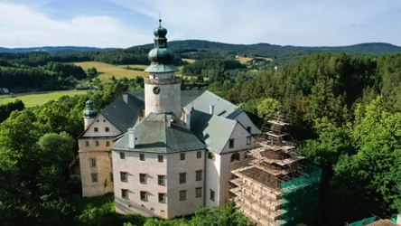 Zamek Lemberk w północnych Czechach. Dlaczego warto go odwiedzić? 