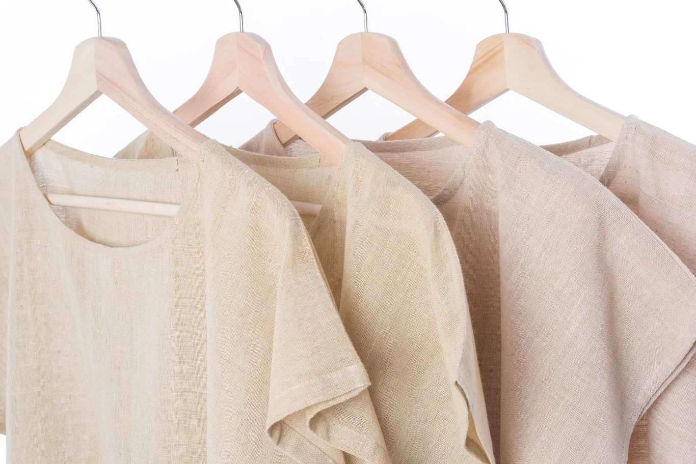 Cała beżowa szafa nie będzie najlepszym pomysłem 