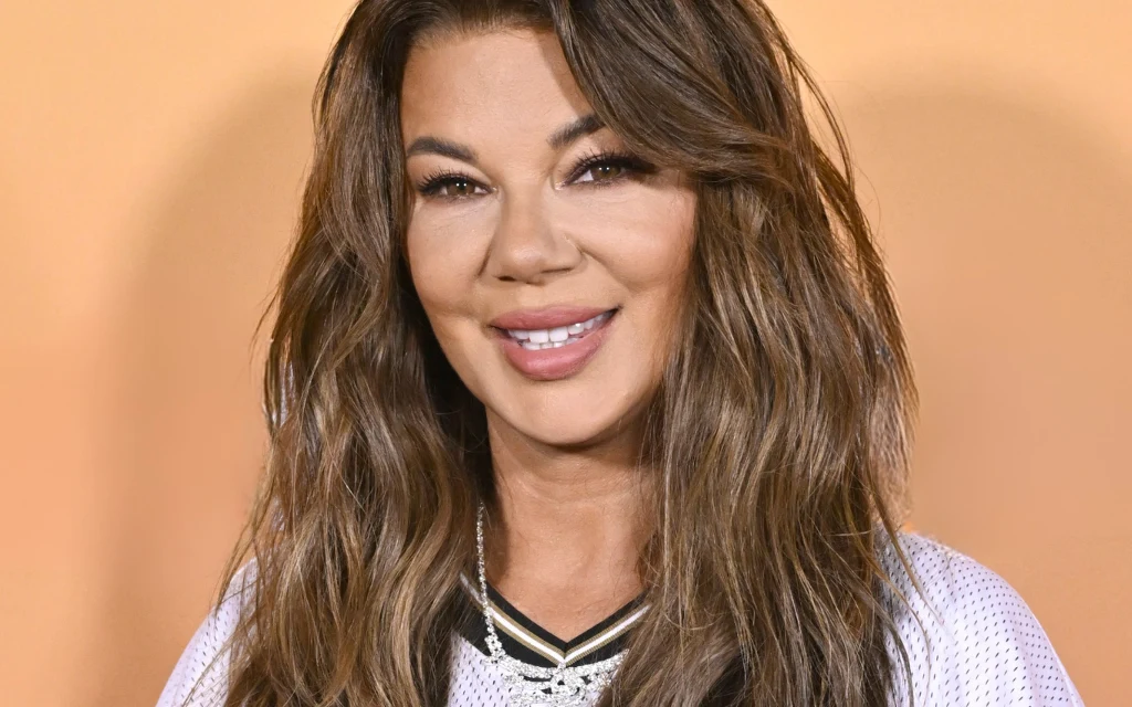 Najbardziej praktyczne zimowe buty wchodzą na salony. Edyta Górniak nosi nawet do krótkich spodenek