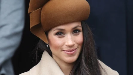 Meghan Markle skupiała na sobie uwagę podczas świątecznych spacerów z rodziną królewską 
