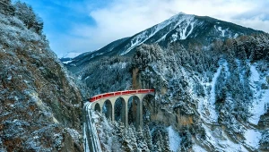 Najlepsza wycieczka zimą. Ośnieżone szczyty i spektakularne widoki