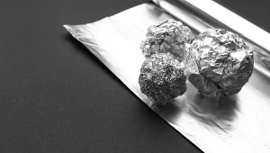 Ten środek działa świetnie na przypalenia. Piekarnik będzie lśnił