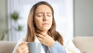 Zaparz jak herbatę i wypłucz gardło. Chrypka i ból szybko miną