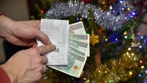 Sezon zakupowy bez taryfy ulgowej. Polacy zmieniają strategię prezentową