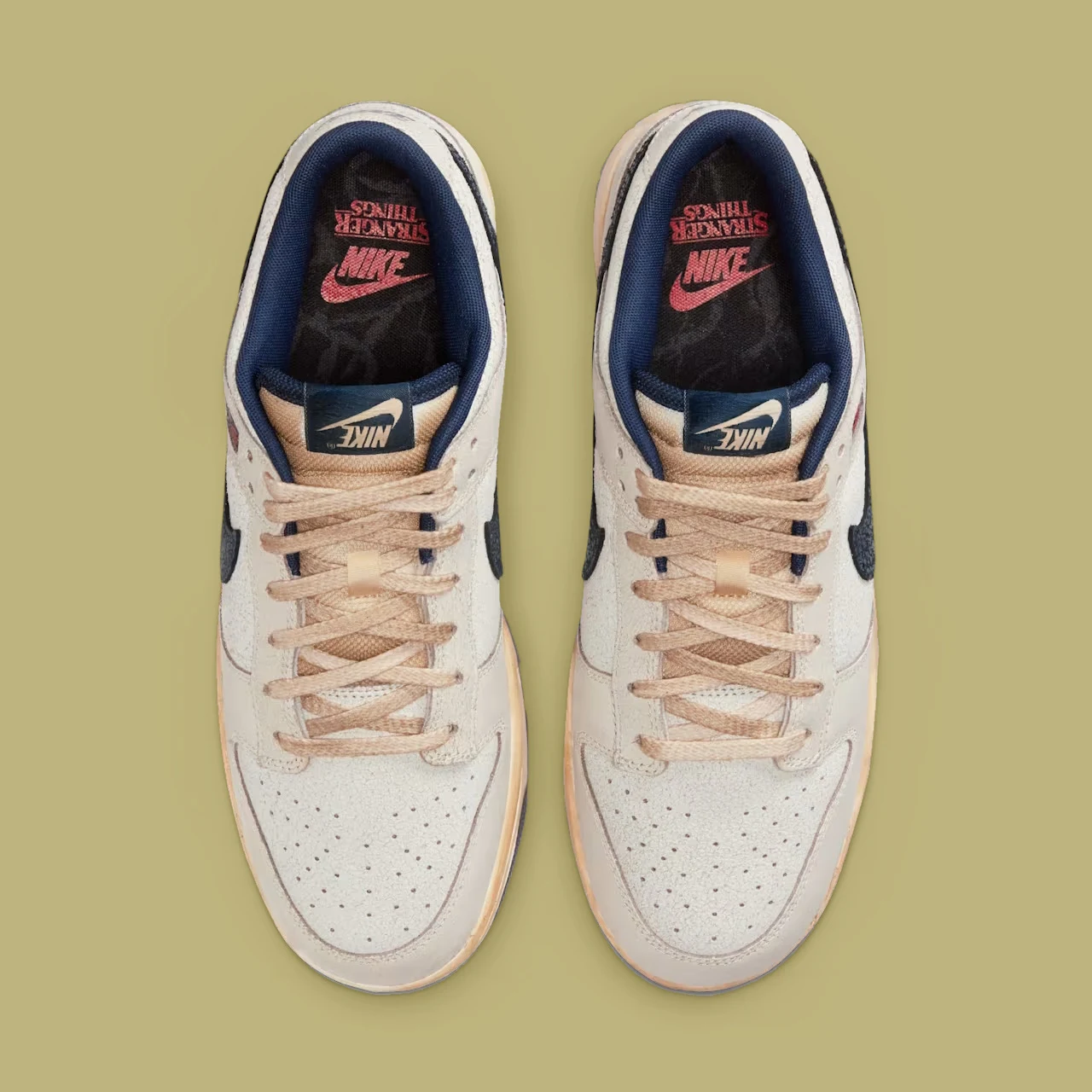 Dunk Low x Stranger Things Dunk Low x Stranger Things