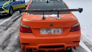 Spalona żarówka zdradziła przestępcę. Wpadł podczas kontroli policji