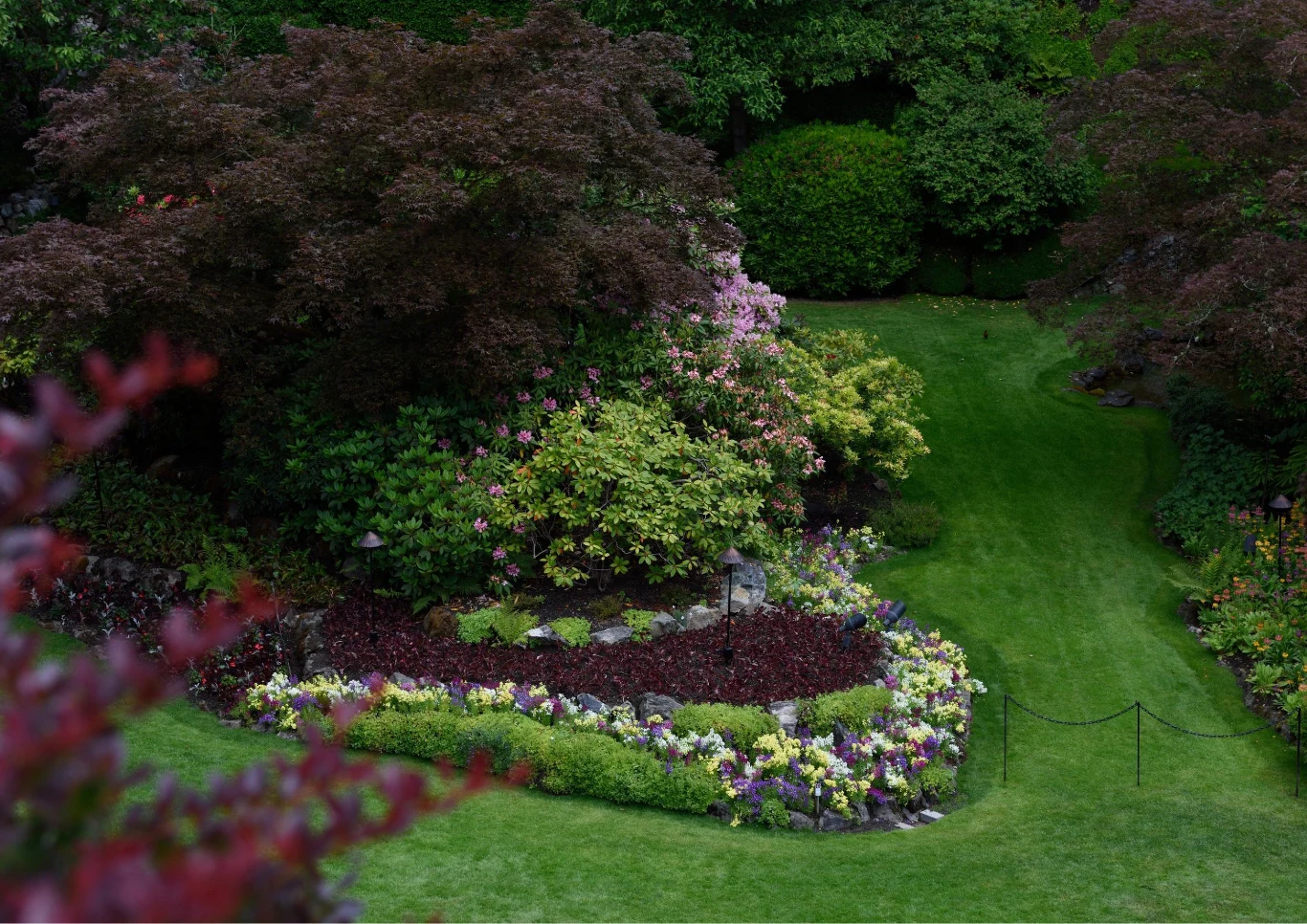 Duży ogród daje wiele możliwości projektowych. Fot. hzyleo/123RF.com