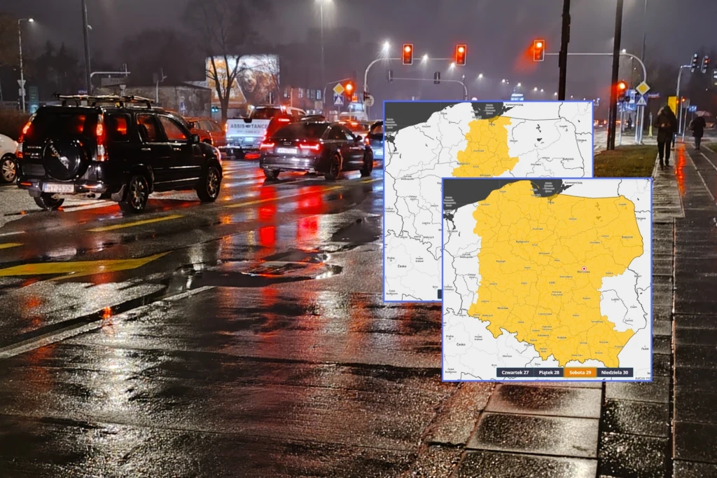 Samochody oczekujące na zielone światło na skrzyżowaniu w deszczowy wieczór. Na pierwszym planie asfaltowe, mokre jezdnie odbijające światła uliczne oraz ślady po opadach. W tle dwie nałożone mapy ostrzeżeń meteorologicznych na tle Polski, wyróżniające...