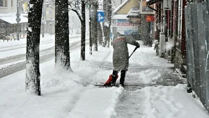 Chodnik jest twój, kiedy trzeba go odśnieżyć. Zaniedbanie to surowy mandat